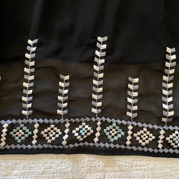 American Rag Cie Womens Dress with Embroidery Details on Bodice and Hemline Sz M - Picture 16 of 17